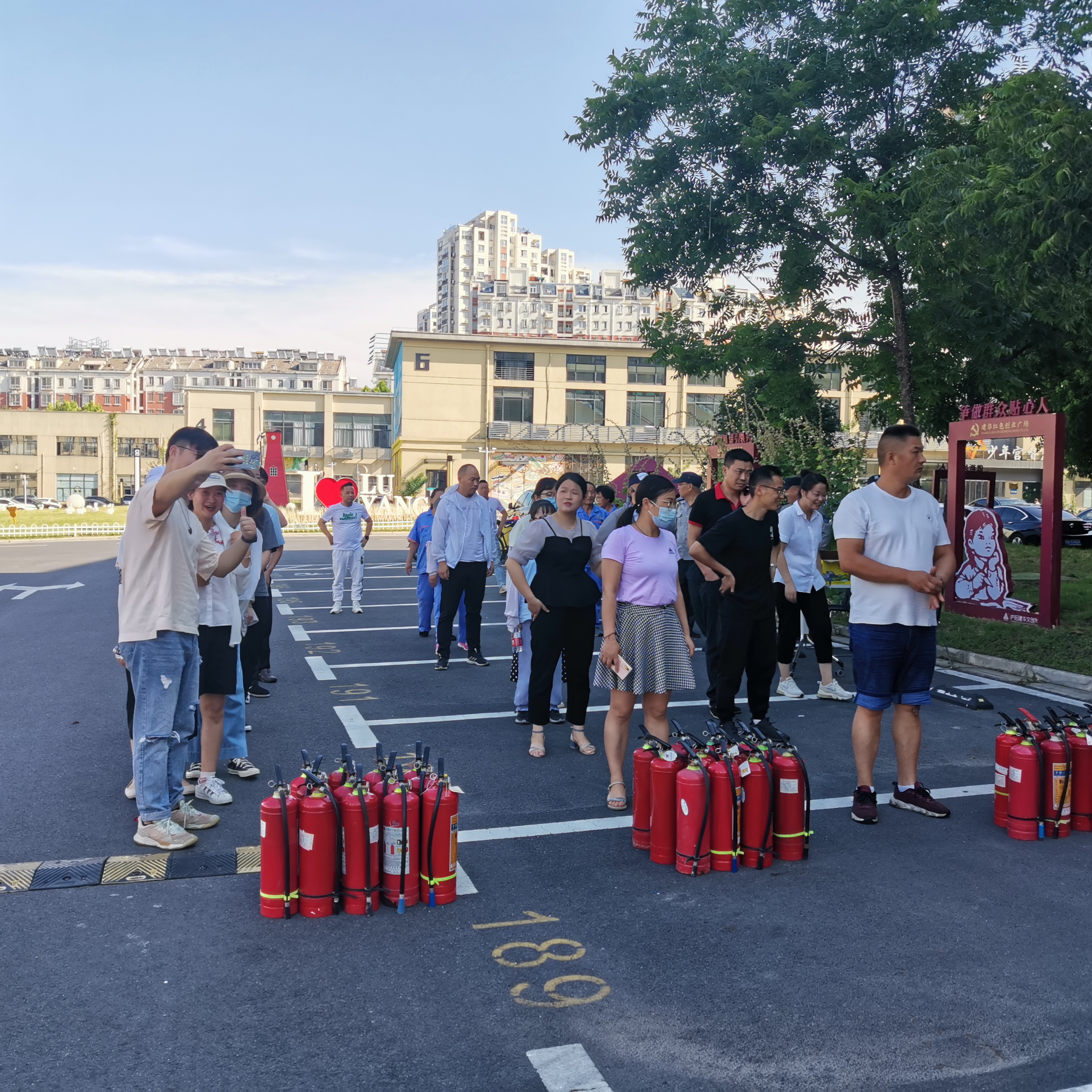 “勤抓演練，常駐安全”廬陽建華文創園開展消防演習活動